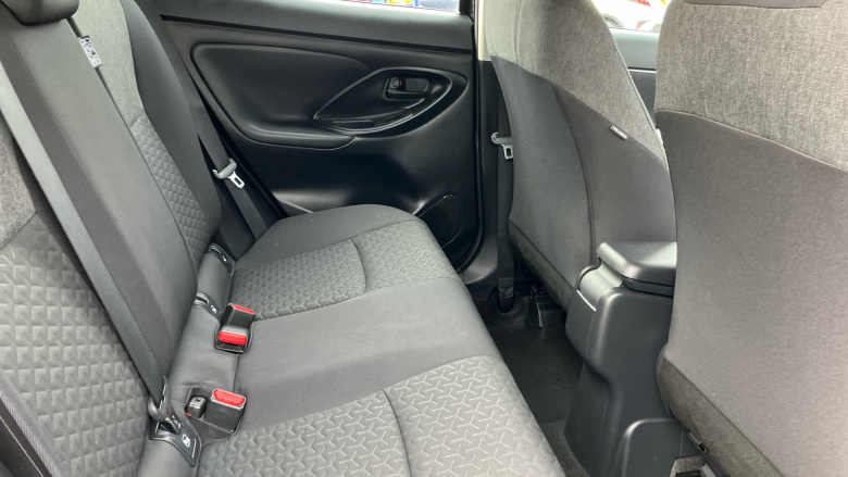 Toyota Yaris Cross 1.5 Hybrid Icon 5dr CVT Hybrid Estate